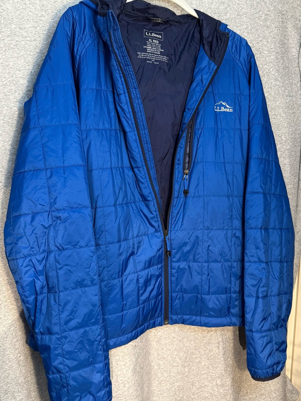 L.L. Bean Men's Blue Quilted Stowaway Primaloft Puffer Jacket